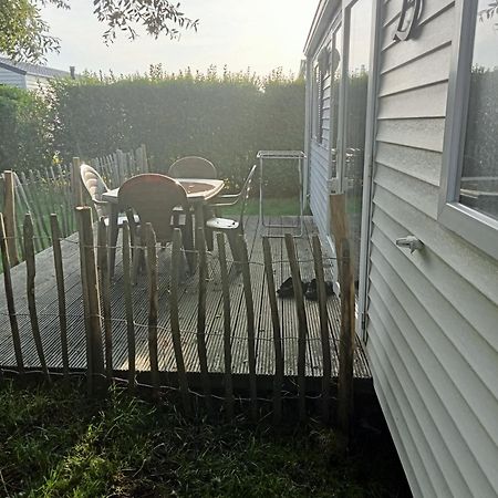 Luxueuze Stacaravan 4Pers Met Terras En Tuintje Бреден Экстерьер фото